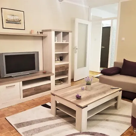 Apartment Arena West